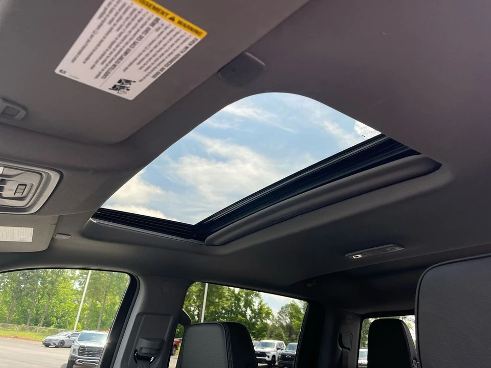 2024 GMC Sierra 5th Gen - Image 12 of 21