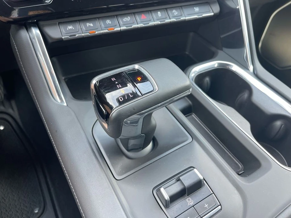 2024 GMC Sierra 5th Gen - Image 19 of 21