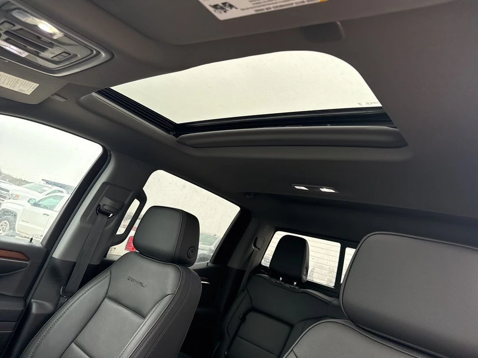 2024 GMC Sierra 5th Gen - Image 6 of 7