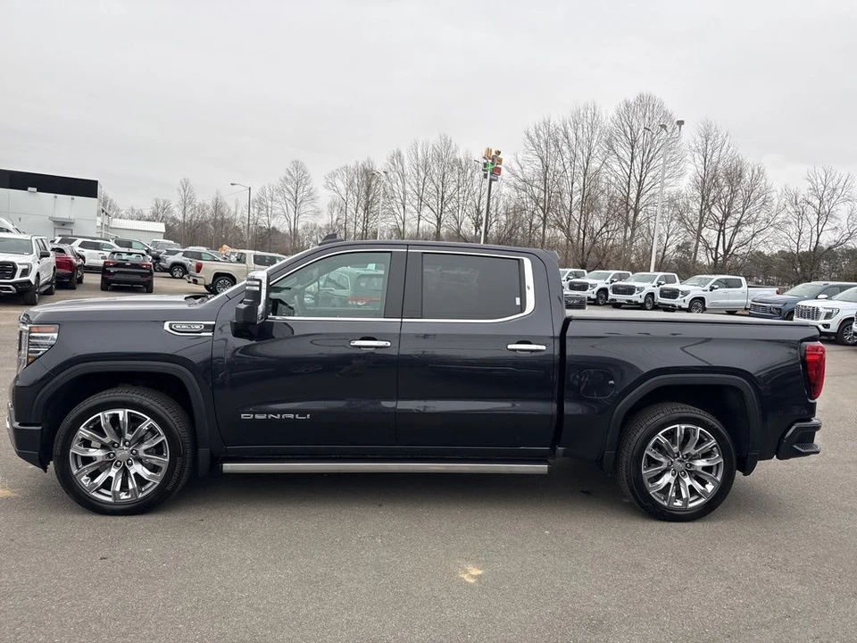 2024 GMC Sierra 5th Gen - Image 2 of 21