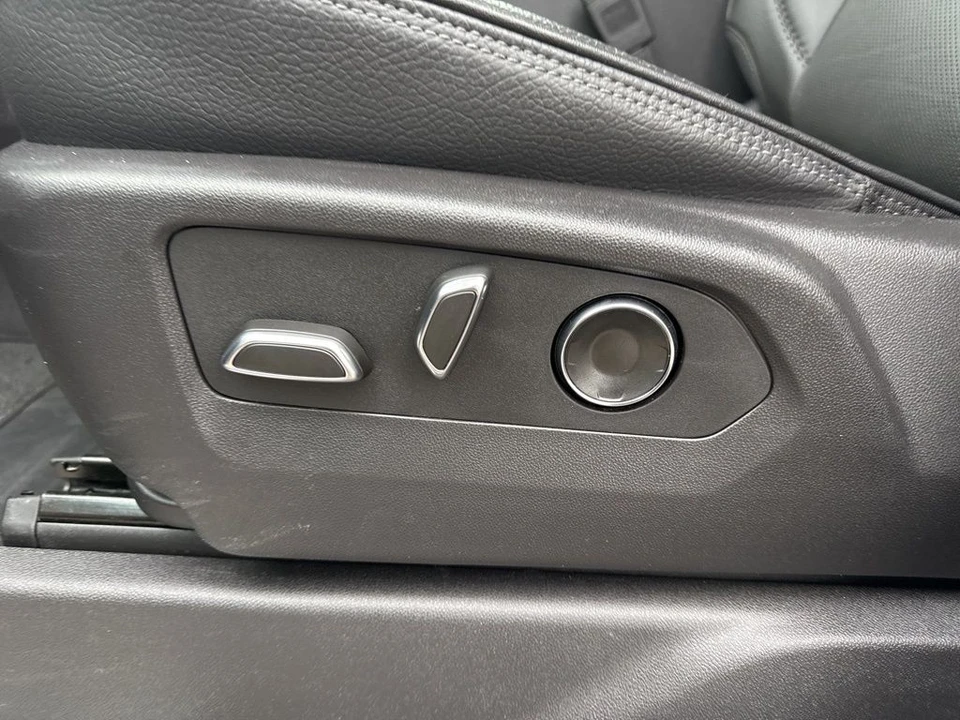 2024 GMC Sierra 5th Gen - Image 10 of 21