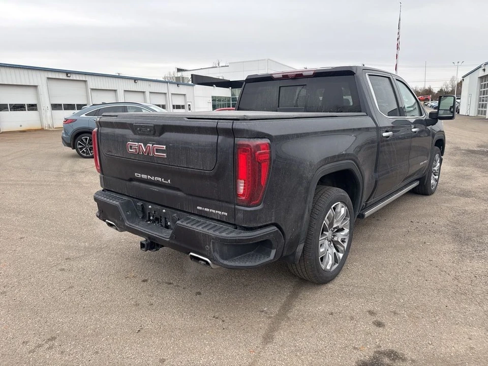 2024 GMC Sierra 5th Gen - Image 3 of 7