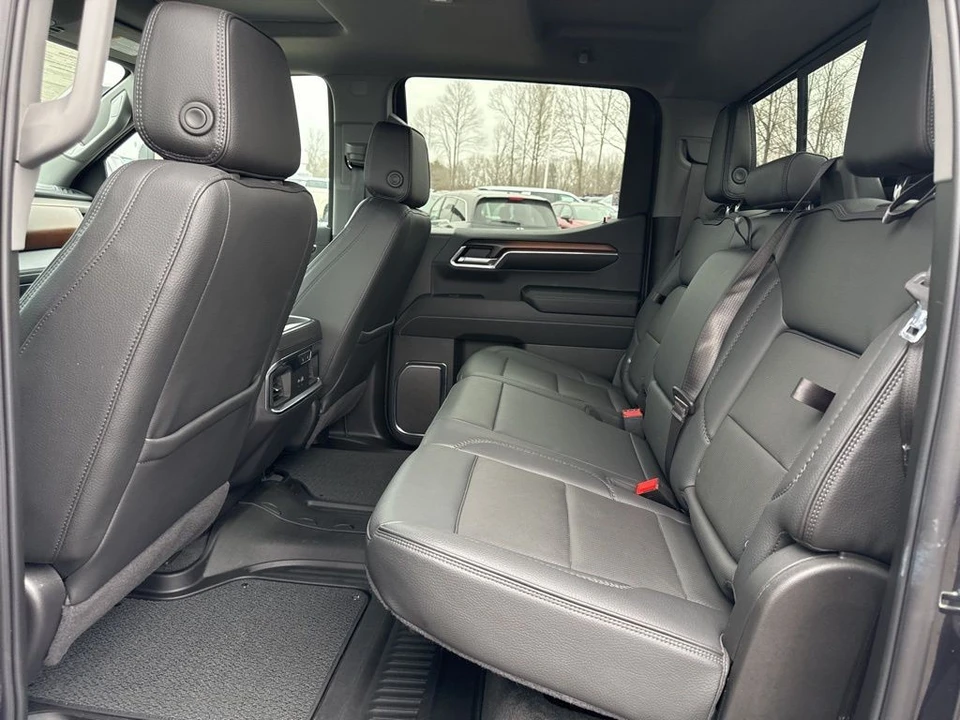 2024 GMC Sierra 5th Gen - Image 13 of 21