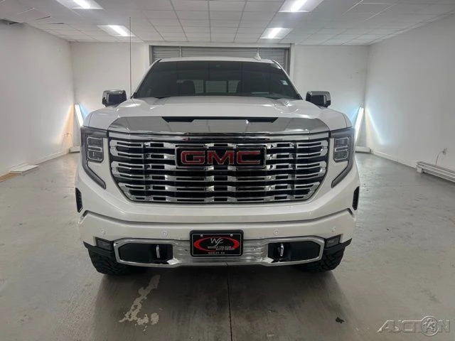 2024 GMC Sierra 5th Gen - Image 2 of 17