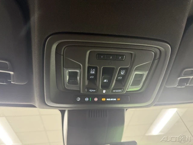 2024 GMC Sierra 5th Gen - Image 19 of 20