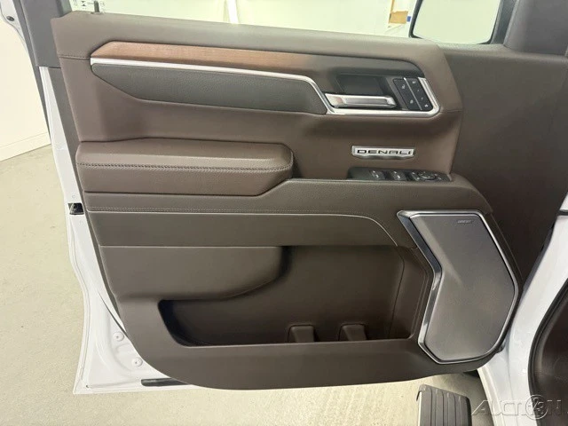 2024 GMC Sierra 5th Gen - Image 11 of 20