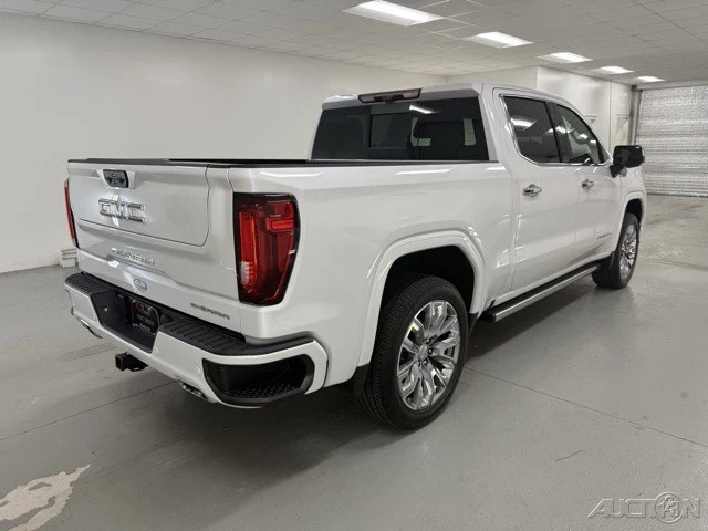 2024 GMC Sierra 5th Gen - Image 5 of 20