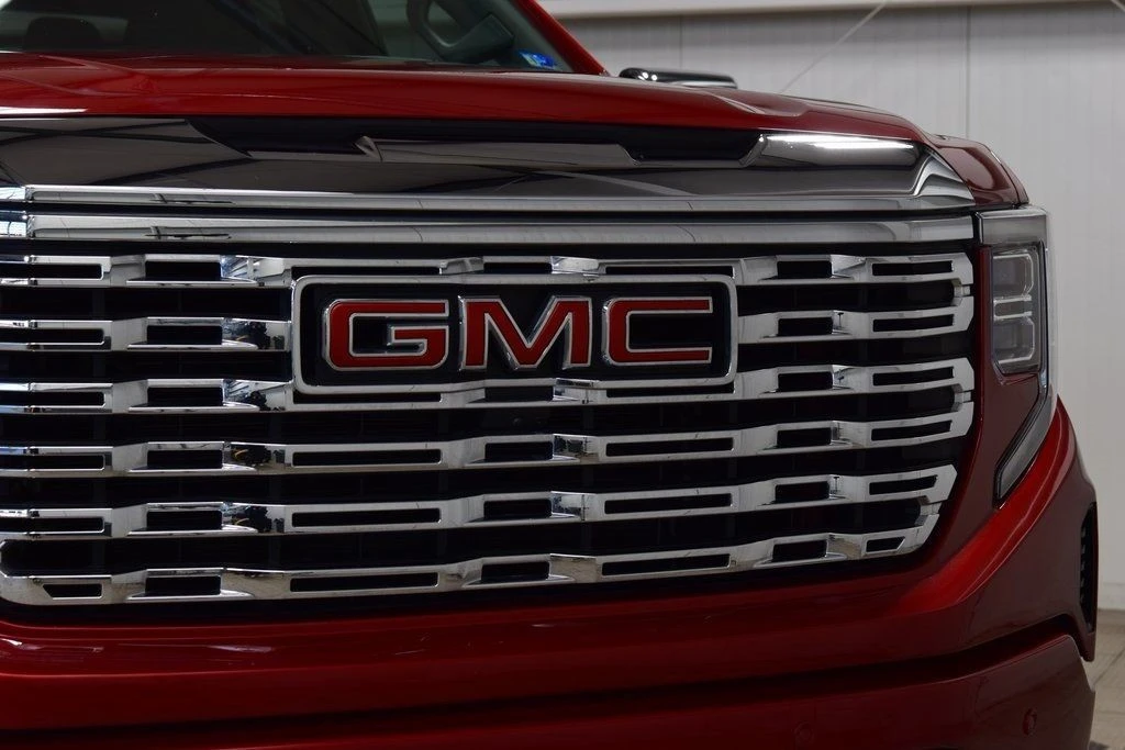 2024 GMC Sierra 5th Gen - Image 9 of 21