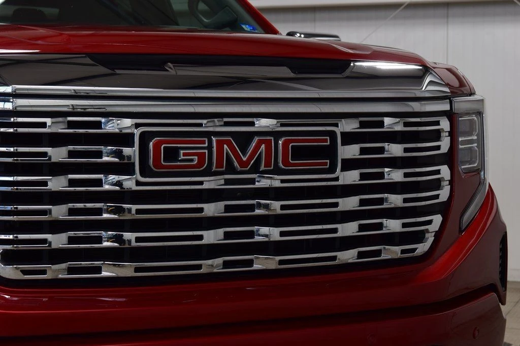 2024 GMC Sierra 5th Gen - Image 9 of 21