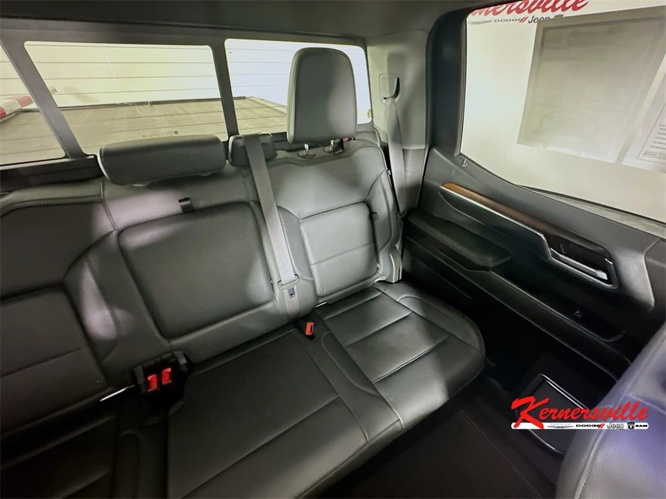 2024 GMC Sierra 5th Gen - Image 14 of 21