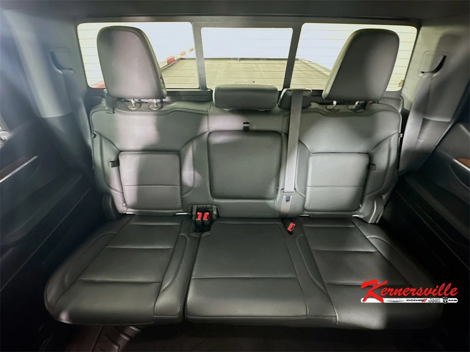 2024 GMC Sierra 5th Gen - Image 13 of 21
