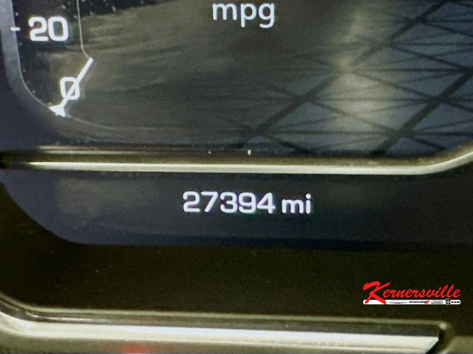 2024 GMC Sierra 5th Gen - Image 15 of 21