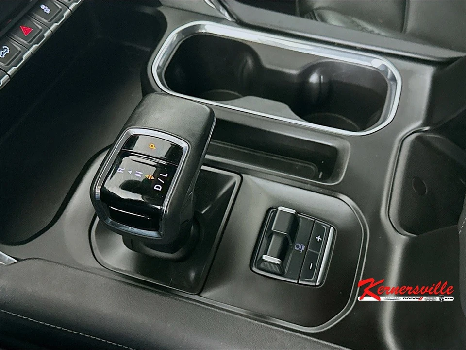 2024 GMC Sierra 5th Gen - Image 16 of 21