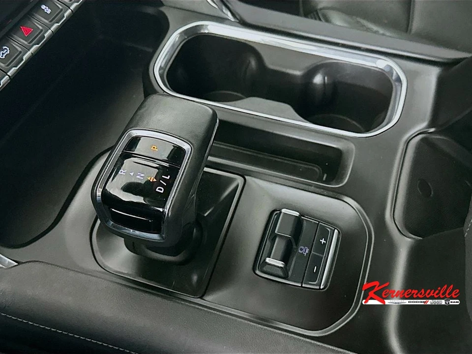 2024 GMC Sierra 5th Gen - Image 16 of 21
