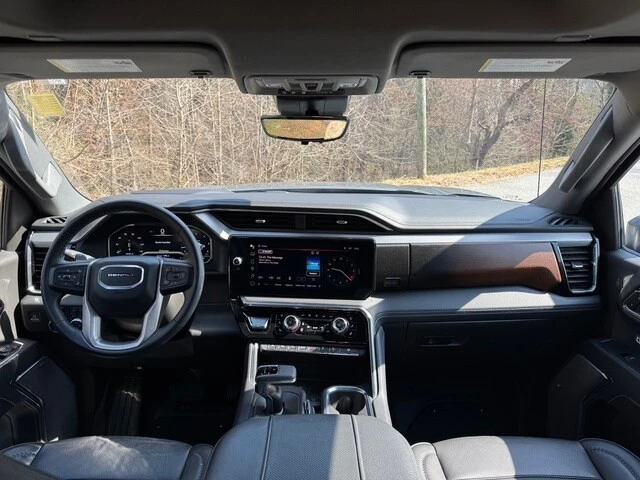 2024 GMC Sierra 5th Gen - Image 15 of 21