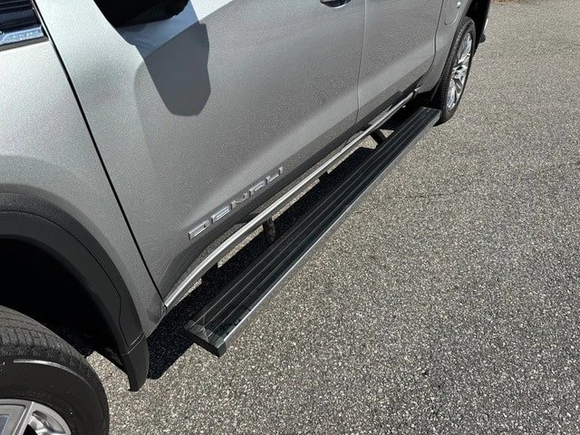 2024 GMC Sierra 5th Gen - Image 13 of 21