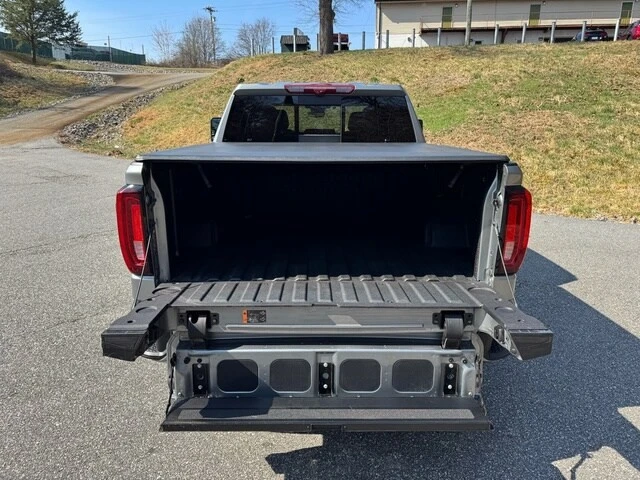 2024 GMC Sierra 5th Gen - Image 9 of 21