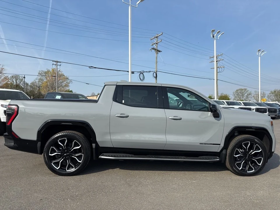2024 GMC Sierra 5th Gen - Image 6 of 21