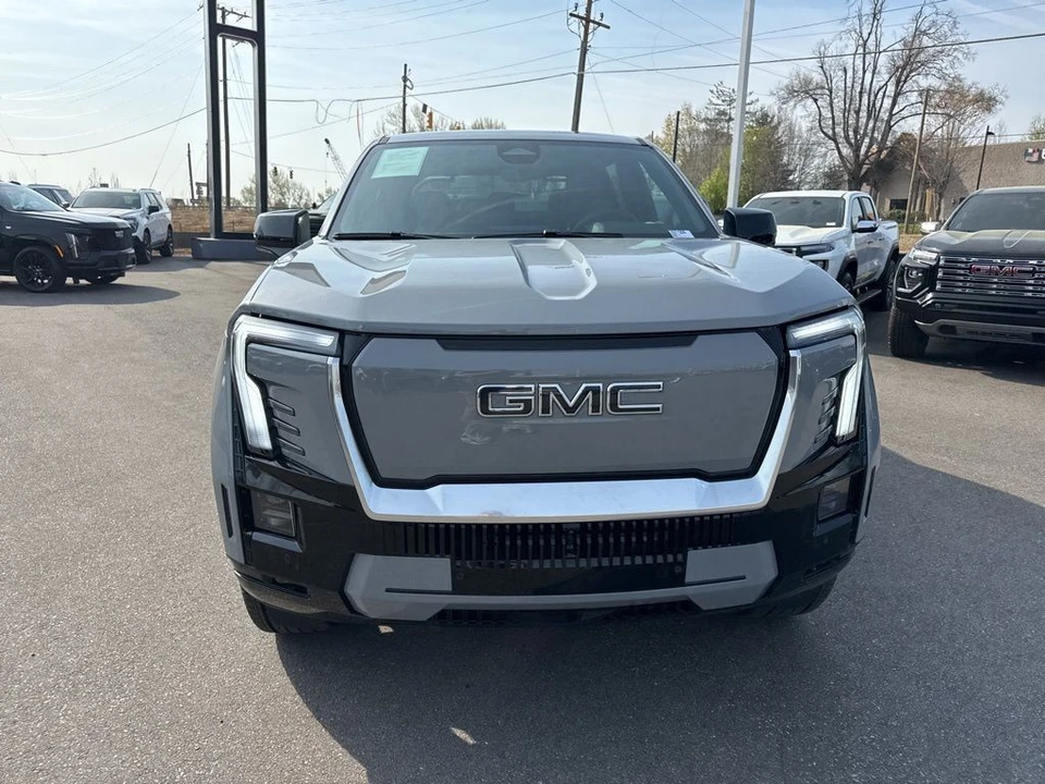 2024 GMC Sierra 5th Gen - Image 8 of 21