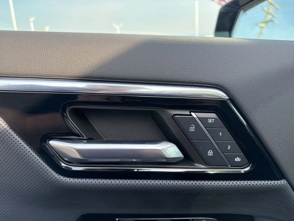 2024 GMC Sierra 5th Gen - Image 11 of 21