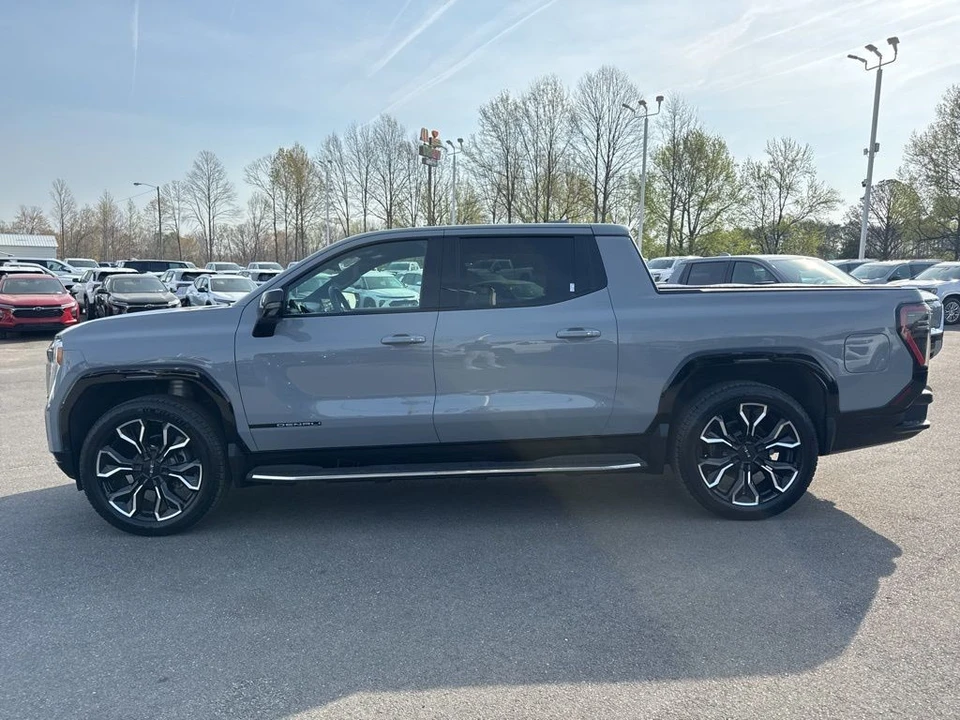 2024 GMC Sierra 5th Gen - Image 2 of 21