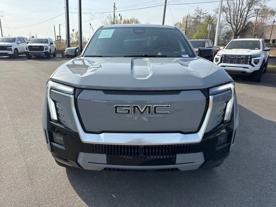 2024 GMC Sierra 5th Gen - Image 8 of 21