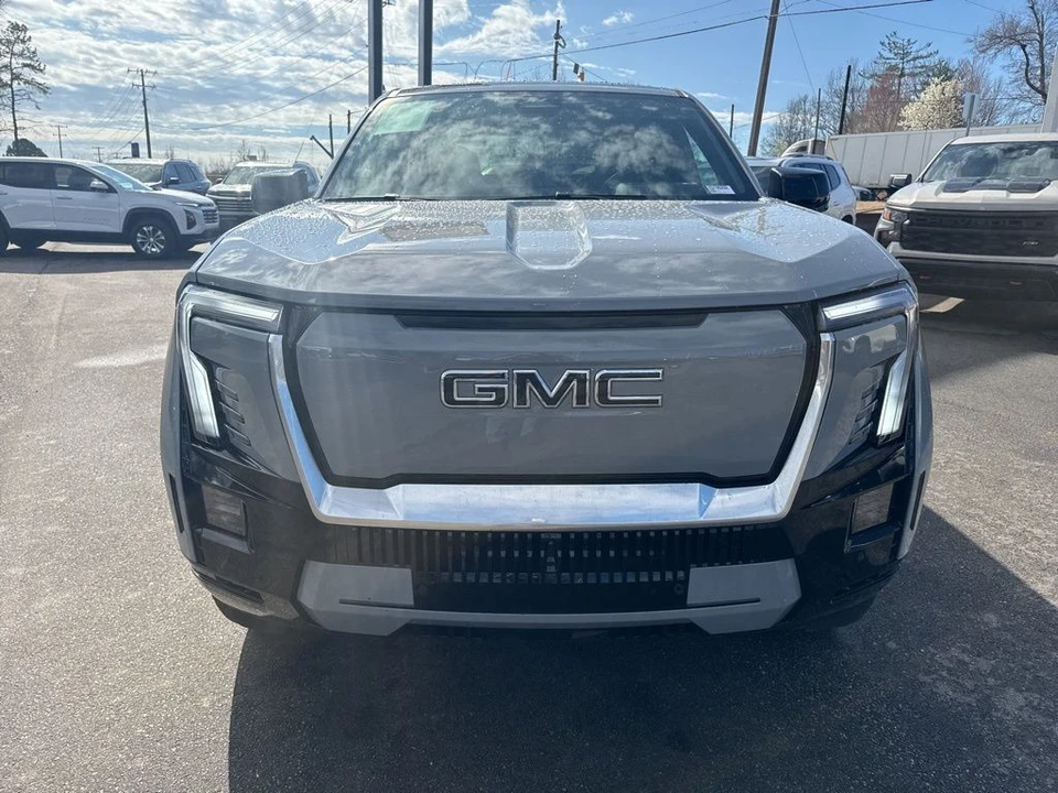 2024 GMC Sierra 5th Gen - Image 8 of 21