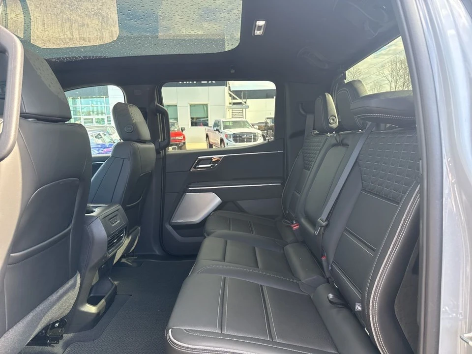 2024 GMC Sierra 5th Gen - Image 13 of 21