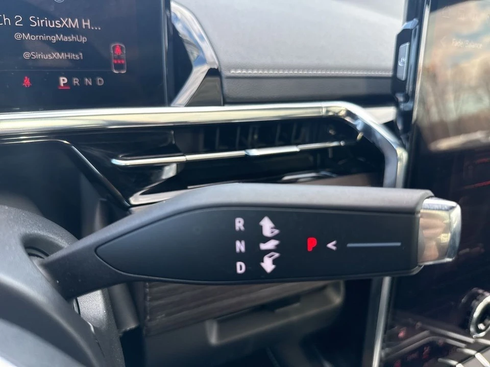 2024 GMC Sierra 5th Gen - Image 19 of 21