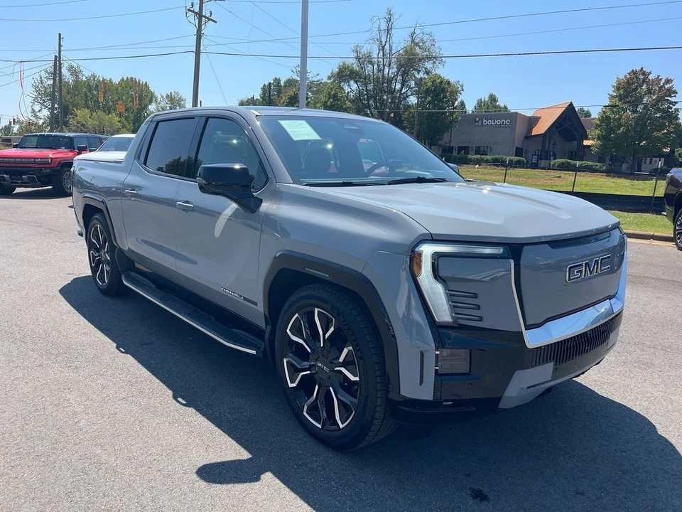 2024 GMC Sierra 5th Gen - Image 7 of 12
