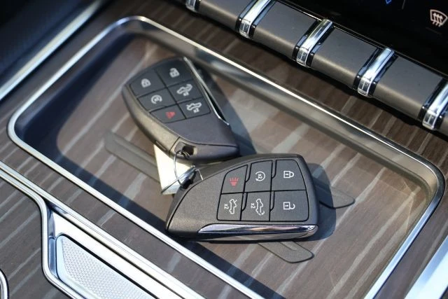 2024 GMC Sierra 5th Gen - Image 5 of 21
