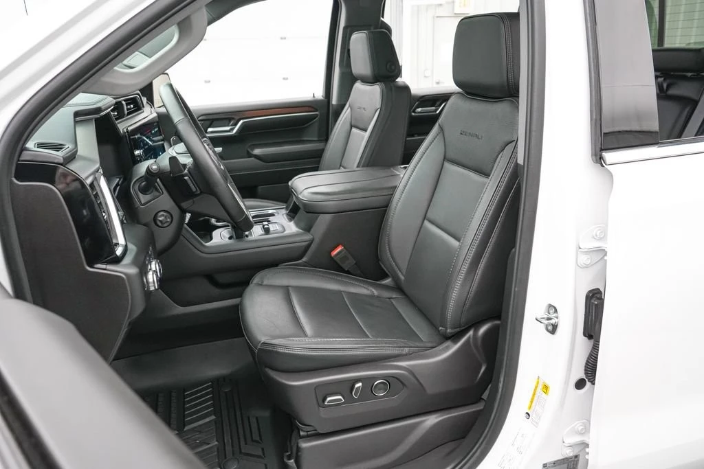 2024 GMC Sierra 5th Gen - Image 14 of 21