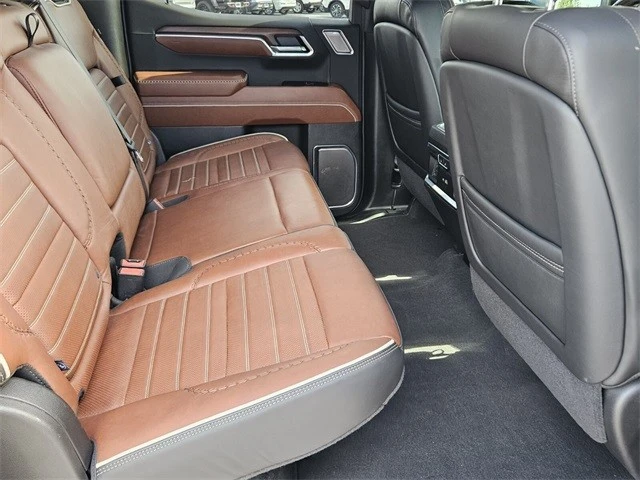 2024 GMC Sierra 5th Gen - Image 14 of 21