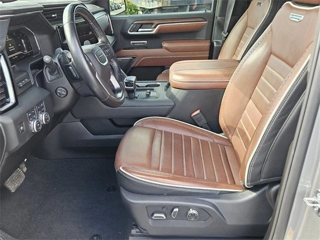 2024 GMC Sierra 5th Gen - Image 9 of 21