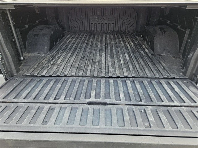 2024 GMC Sierra 5th Gen - Image 13 of 21