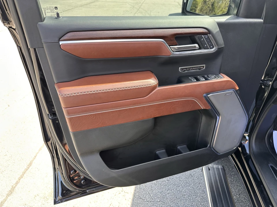 2024 GMC Sierra 5th Gen - Image 11 of 31