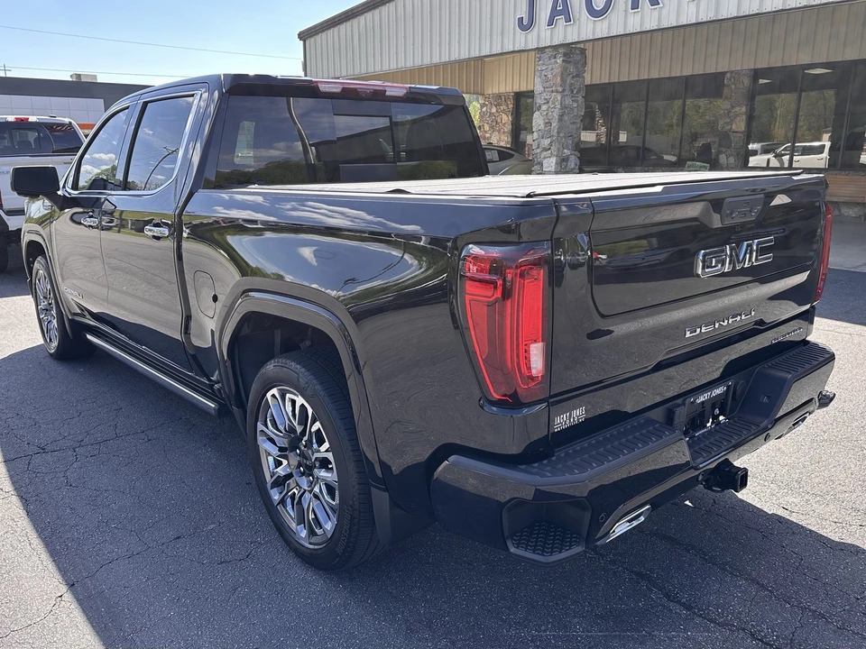 2024 GMC Sierra 5th Gen - Image 8 of 31