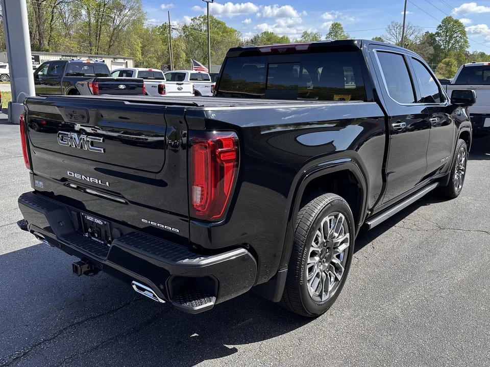 2024 GMC Sierra 5th Gen - Image 6 of 31