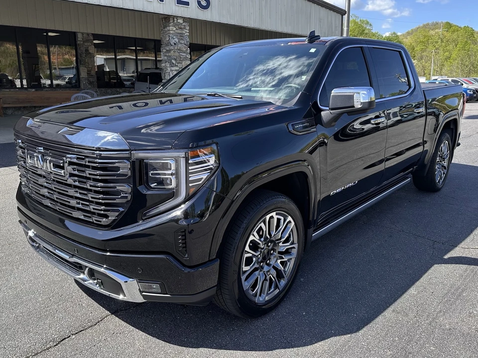 2024 GMC Sierra 5th Gen - Image 2 of 31