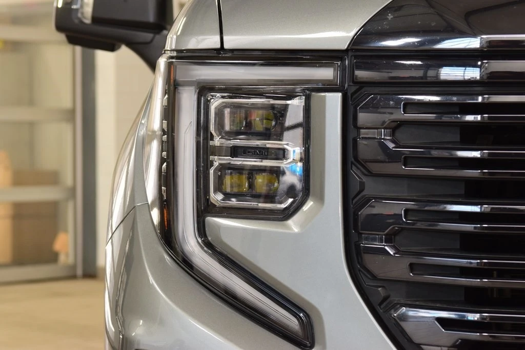 2024 GMC Sierra 5th Gen - Image 12 of 21