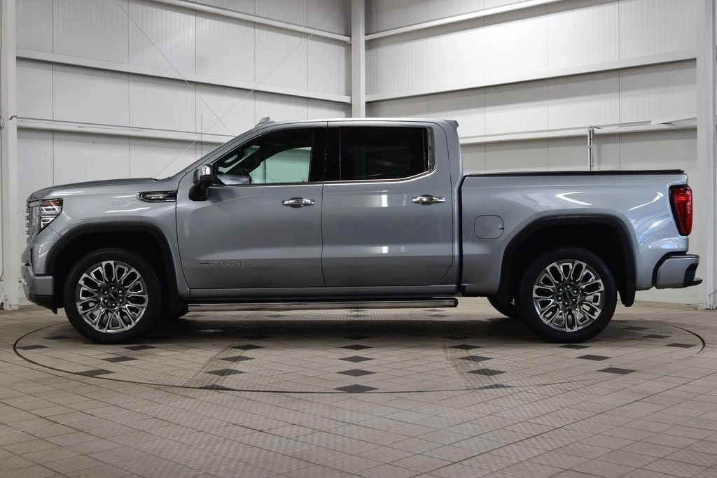 2024 GMC Sierra 5th Gen - Image 4 of 21