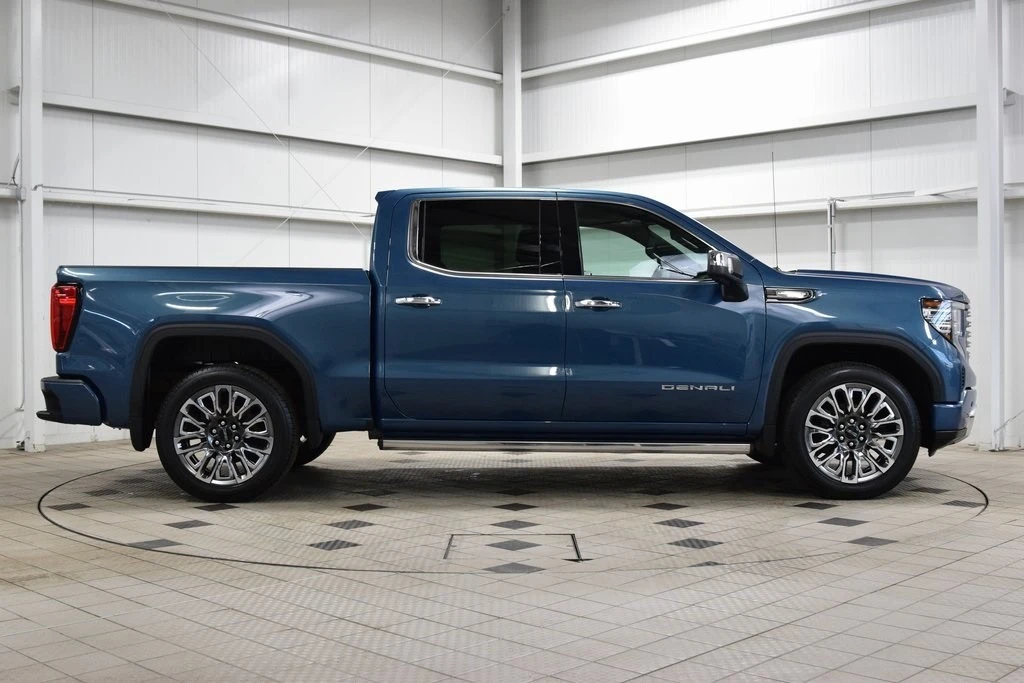 2024 GMC Sierra 5th Gen - Image 9 of 12