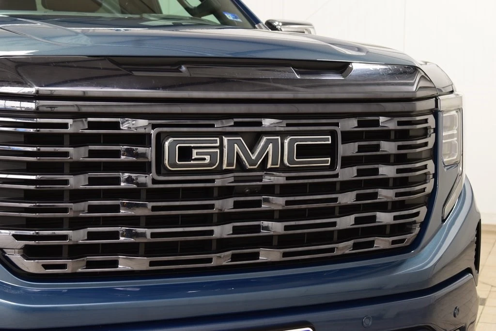 2024 GMC Sierra 5th Gen - Image 11 of 12