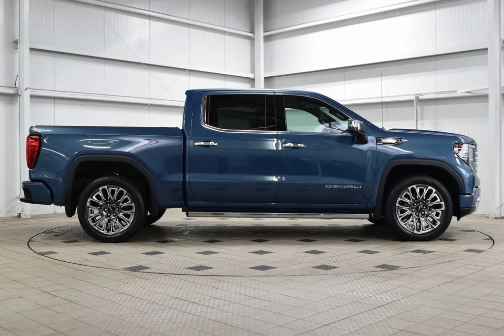 2024 GMC Sierra 5th Gen - Image 9 of 12