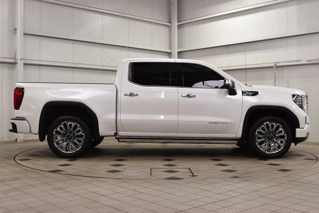 2024 GMC Sierra 5th Gen - Image 9 of 12