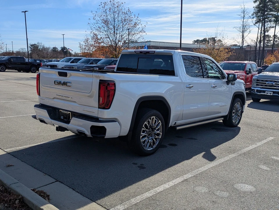 2024 GMC Sierra 5th Gen - Image 4 of 21