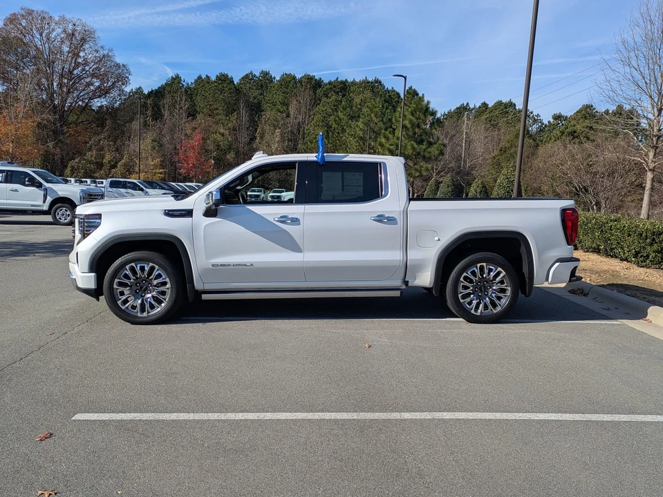 2024 GMC Sierra 5th Gen - Image 7 of 21