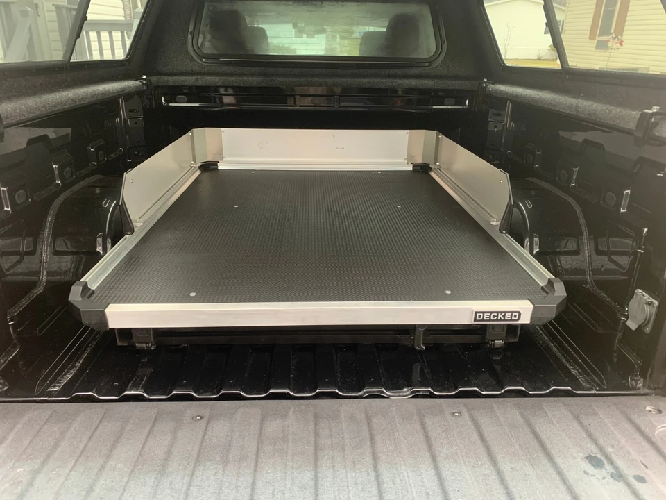2024 GMC Sierra 5th Gen - Image 9 of 21