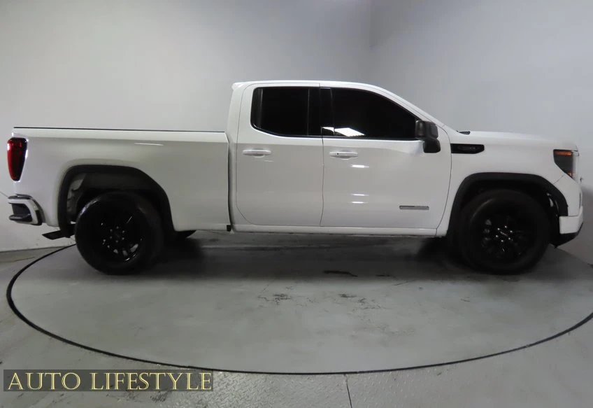 2024 GMC Sierra 5th Gen - Image 9 of 21