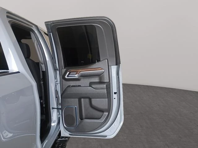 2024 GMC Sierra 5th Gen - Image 18 of 21